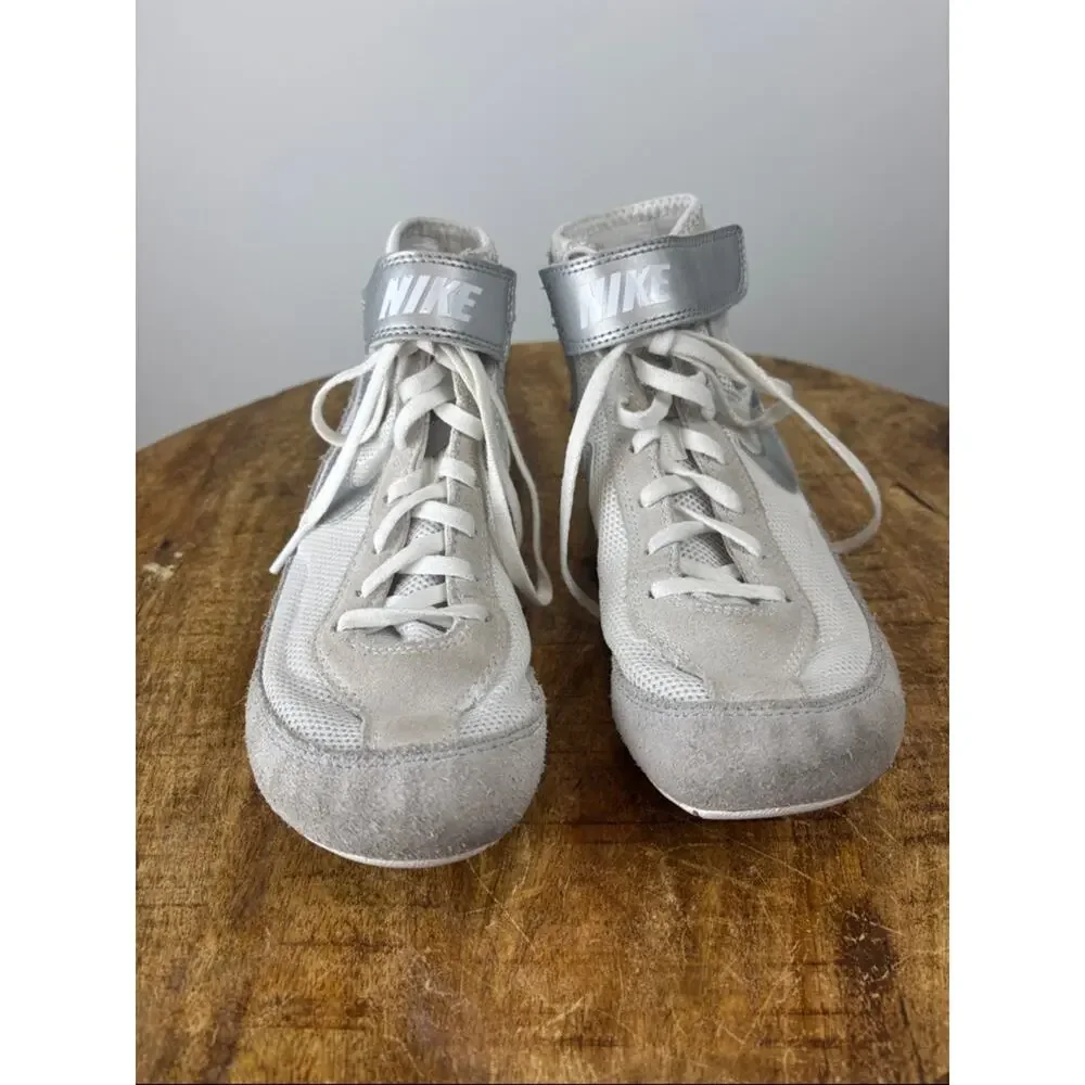 Nike Speedsweep VII GS Wrestling Shoes White Silver Youth Size 5Y